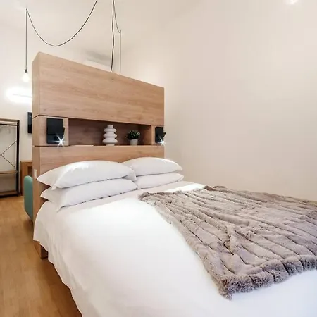 Casa Trilussa, Luxury House With Terrace - Trastevere *
