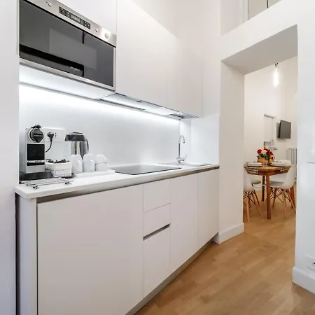 Casa Trilussa Luxury House With Terrace In Trastevere Rome